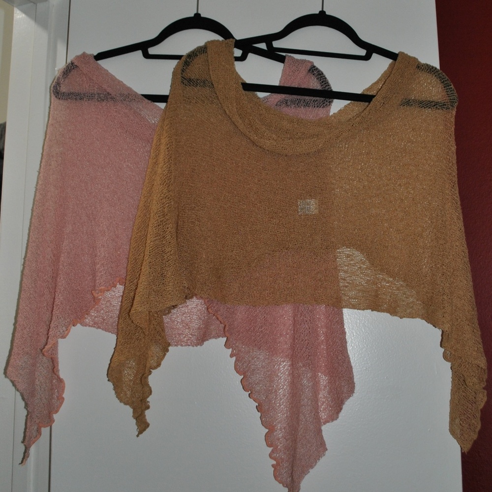 NWOT Pair of Knit Shawls